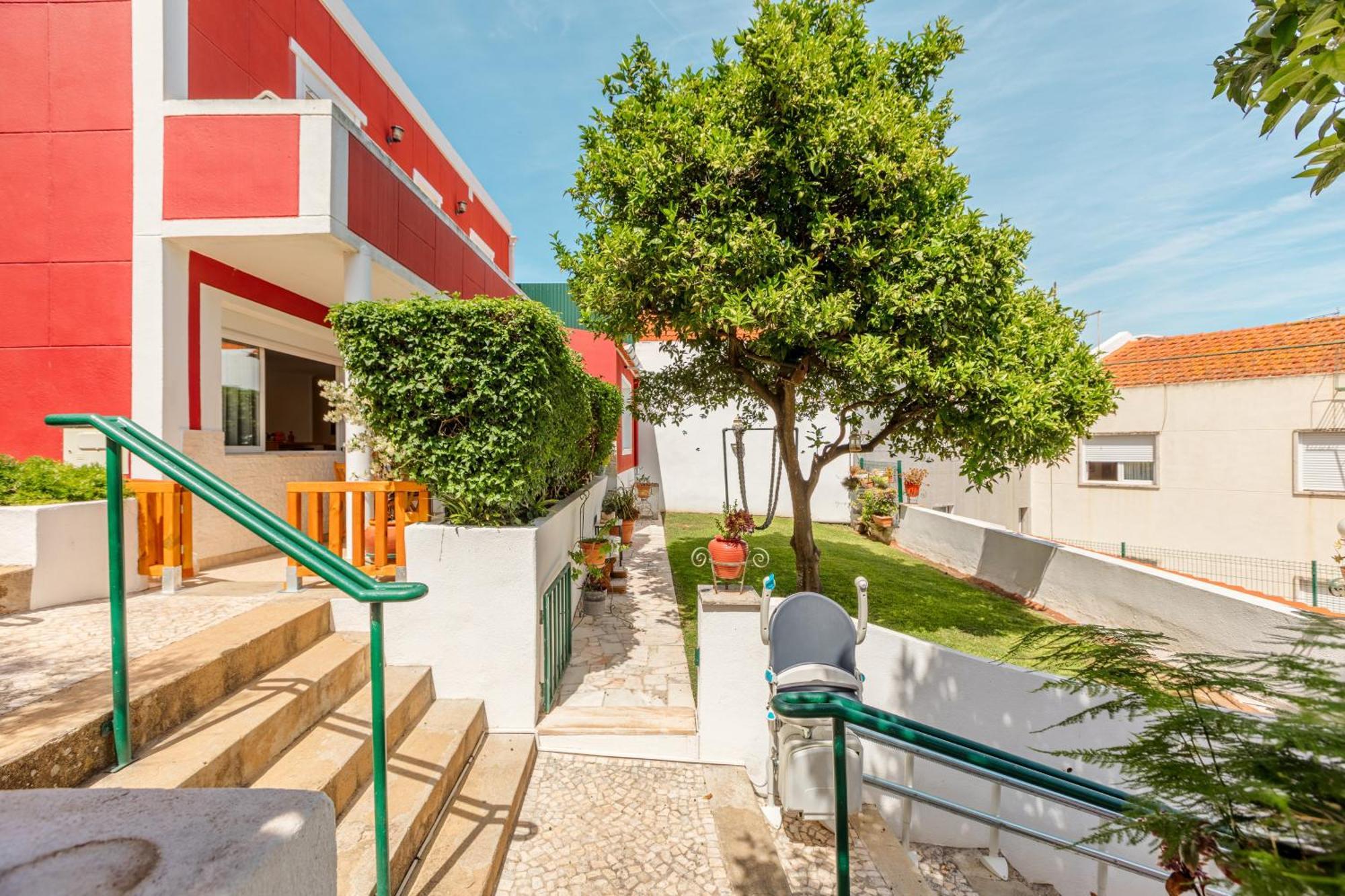 Alges Village Casa 4 By Lisbon-Coast Vacation Algés Exterior foto
